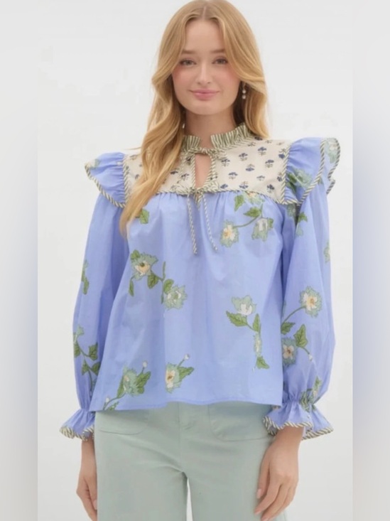 entro Tops - NWT Entro Floral Tie-Neck Ruffled Yoke Blouse in Light Blue size small # 1248
